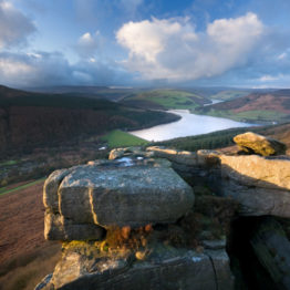 Bamford Edge, Great Tor to Ladybower and Win Hill